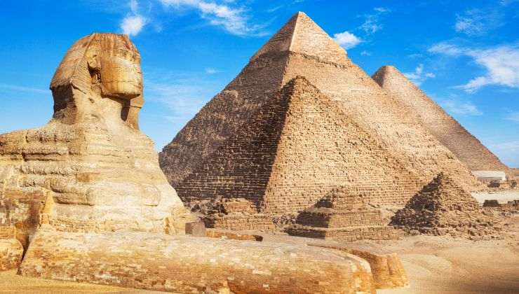 il mistero riguarda tre porte interne della Piramide