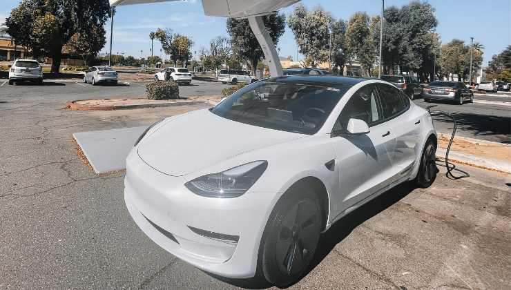Tesla Model Y che notizia 