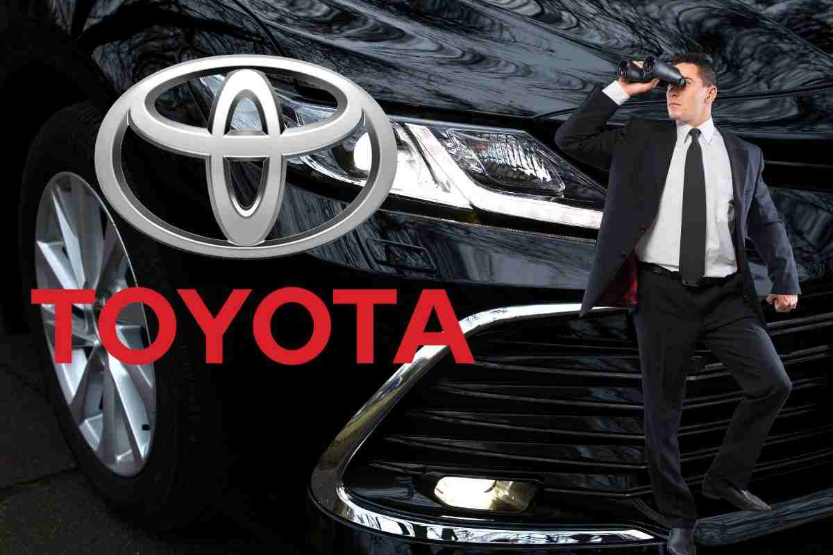 Toyota Corolla render 2025 novità