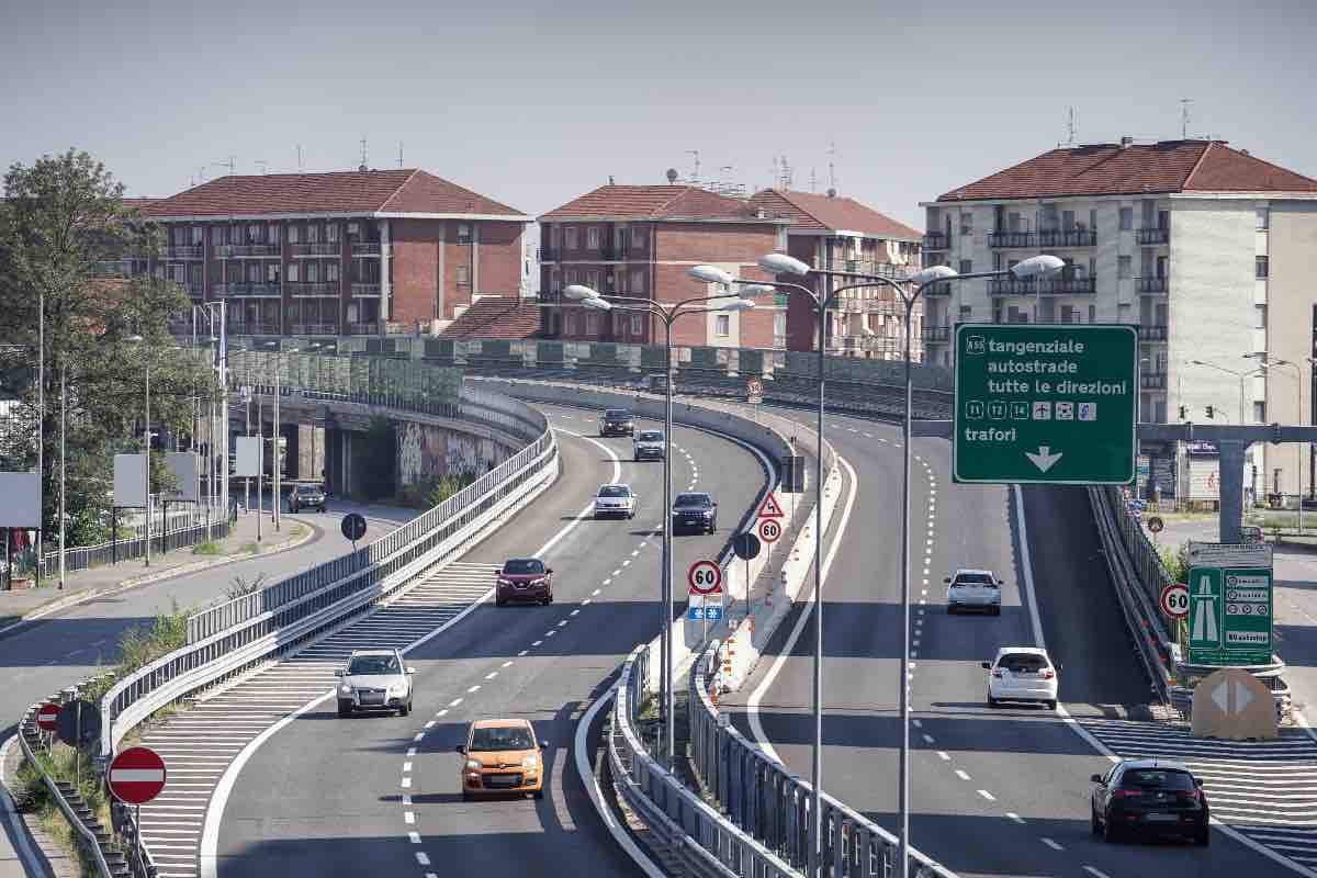 Gli italiani affrontano il caro prezzi delle autostrade